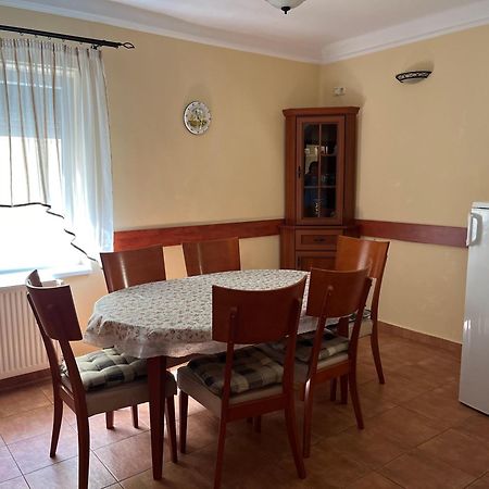 Apartment Villa Attila Hévíz Exterior foto
