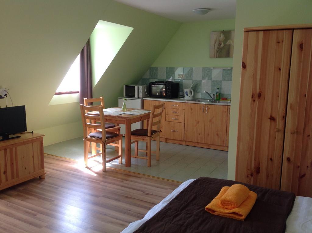 Apartment Villa Attila Hévíz Cameră foto